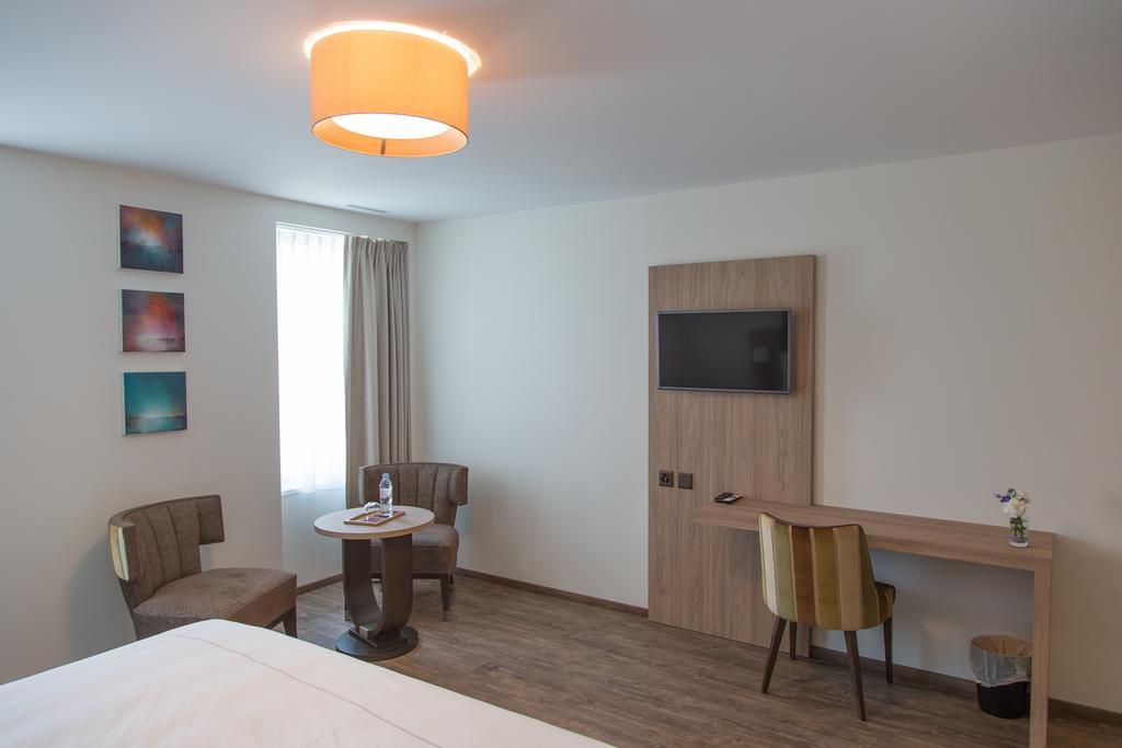 Auberge Le Relais Chavannes de Bogis Buitenkant foto